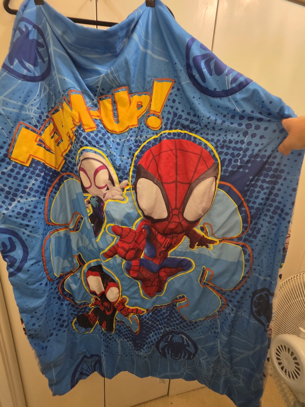 Marvel Spider-Man, Ghost-Spider, Spin Kids Throw